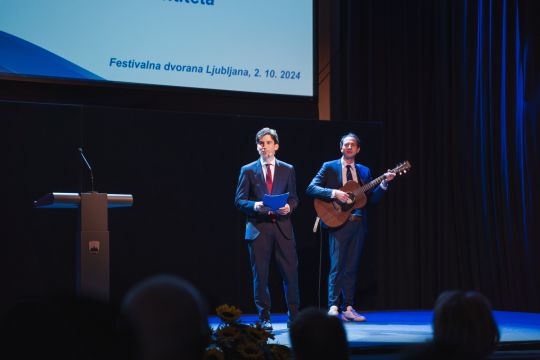 Tilen Artač in Robert Petan