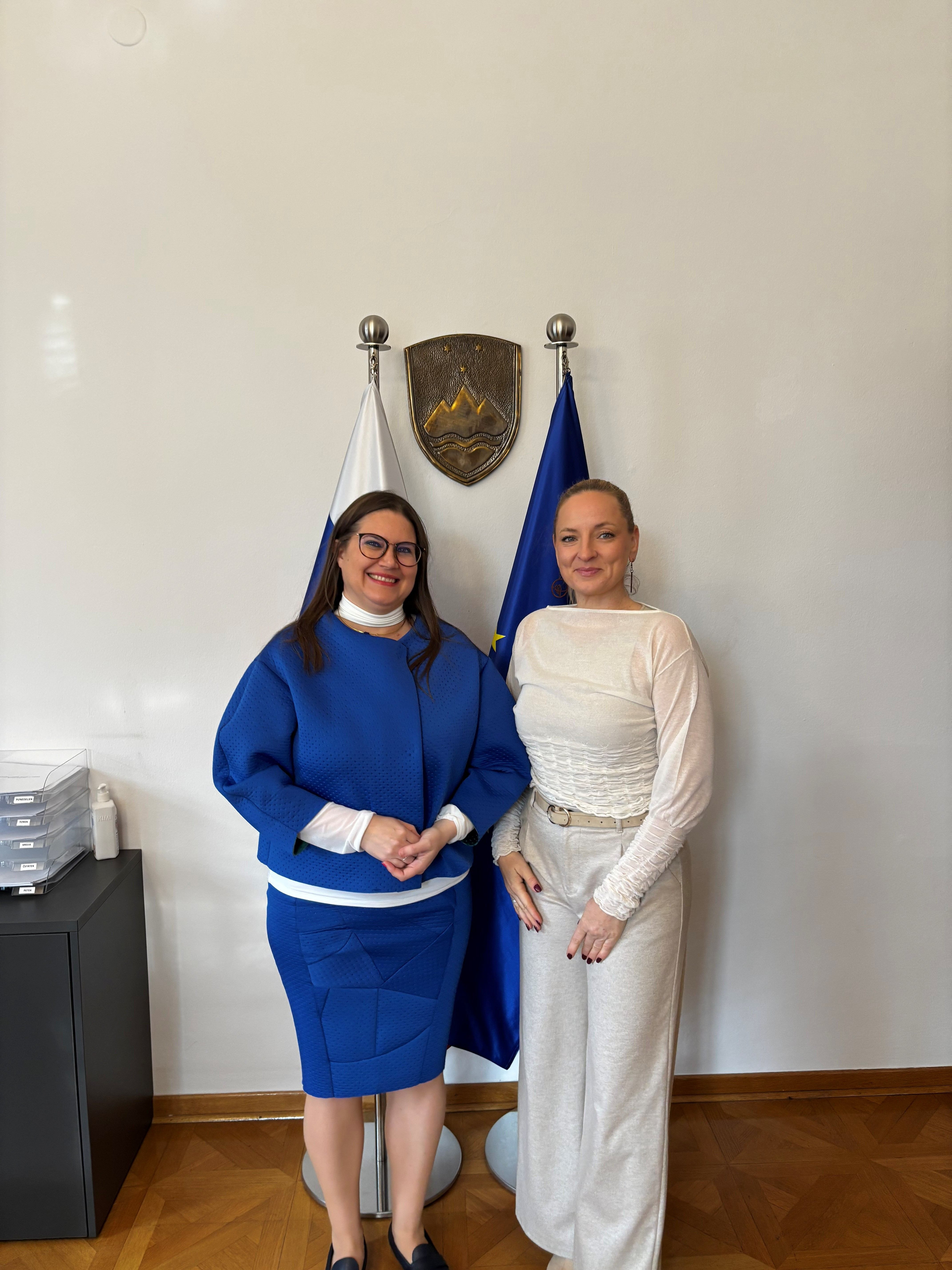 Ministrica mag. Andreja Kokalj in predsednica Komisije Katarina Bervar Sternad. Foto: Ministrstvo za pravosodje