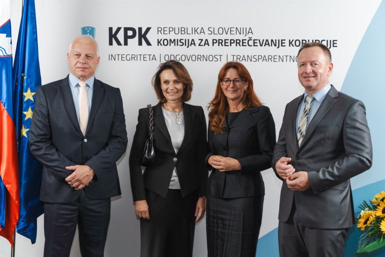 nekdanji predsednik Komisije Drago Kos, generalna državna tožilka dr. Katarina Bergant, ministrica za pravosodje Andreja Katič in predsednik Komisije dr. Robert Šumi