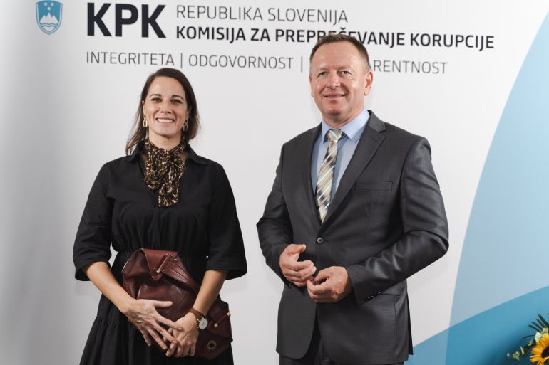 Predsednik Komisije dr. Robert Šumi in generalna državna odvetnica dr. Ana Kerševan