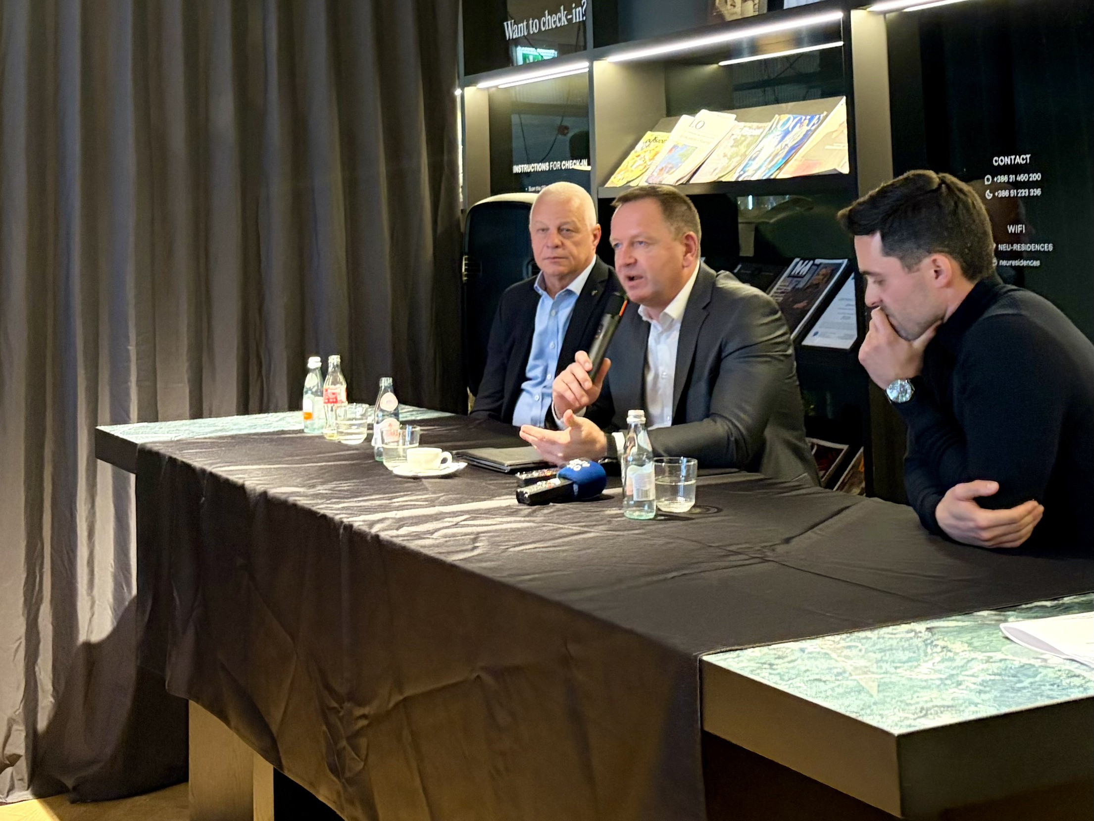 O preprečevanju korupcije sta spregovorila nekdanji in aktualni predsednik komisije Drago Kos in Robert Šumi.